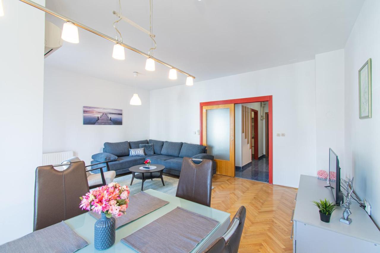 Flexible Selfcheckins 47 - Zagreb - Two Loggia - New - 3 Beedroms - 2 Wc Apartment Bagian luar foto